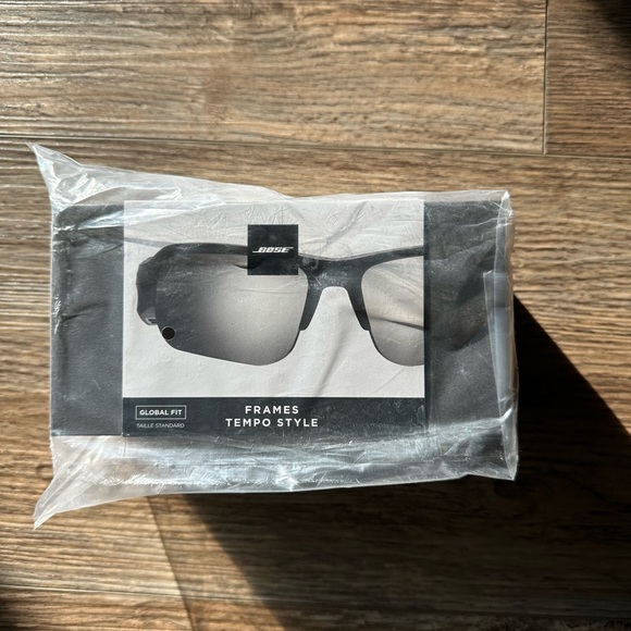 BOSE TEMPO STYLE AUDIO SUNGLASSES - Picture 10 of 11